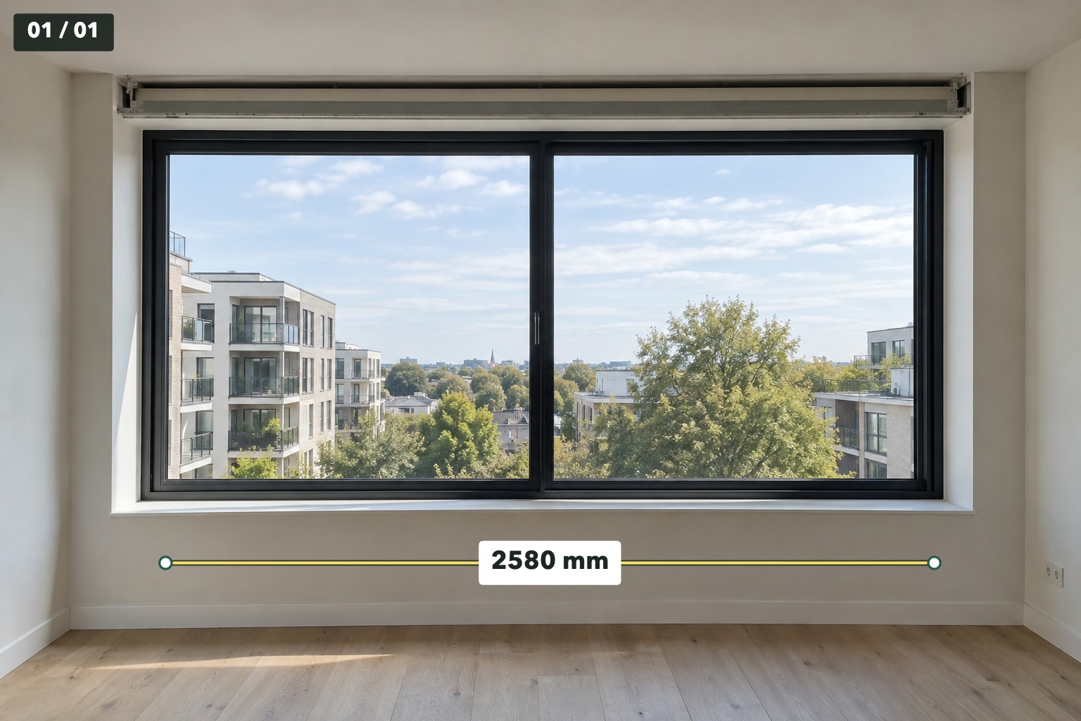A MeasureSend result JPEG of a window, with a manually entered 2580 mm dimension and a 01/01 sequence badge.